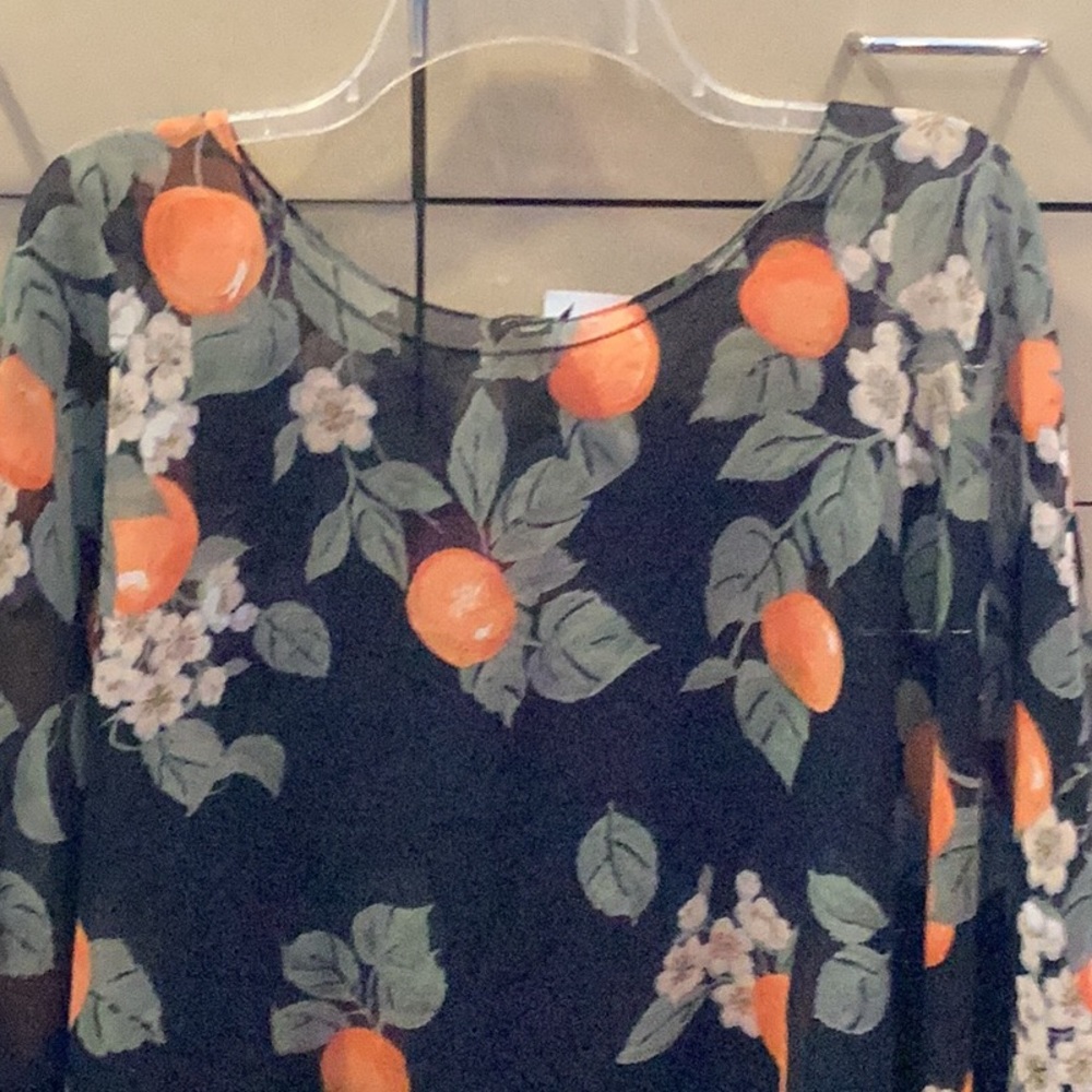 Ann Taylor Factory Sheer Peach Poncho - Picture 2 of 6